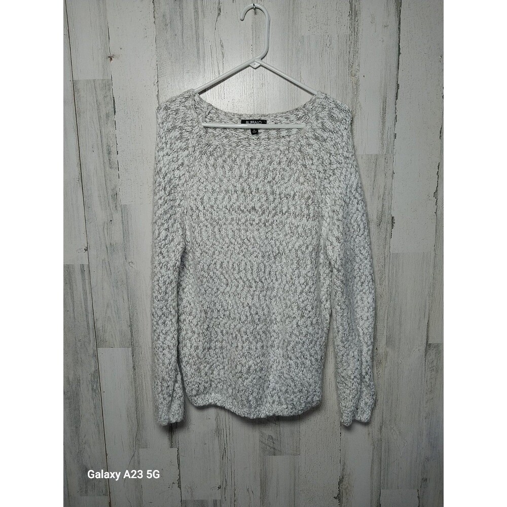 Buffalo Sweater Women’s XL Fuzzy Cozy Gray White Soft Knit Pullover